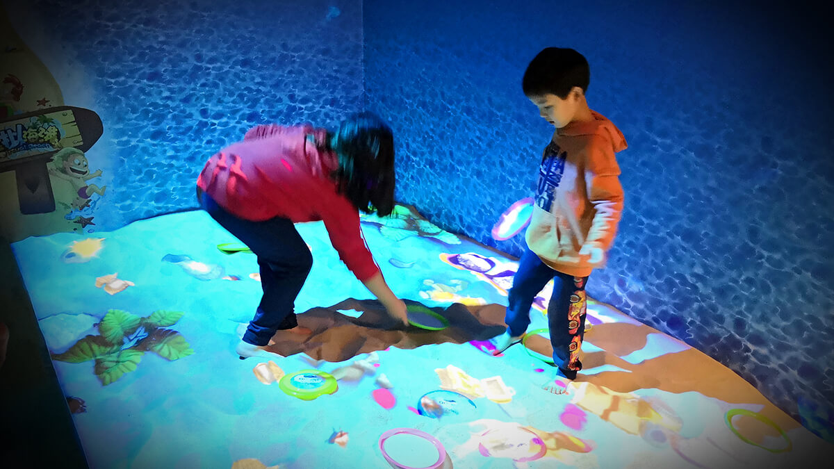 兒童游樂設(shè)施